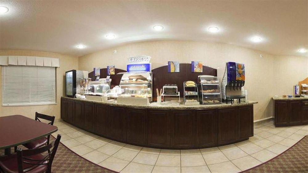 Holiday Inn Express Hotel & Suites Maryville By Ihg Dış mekan fotoğraf