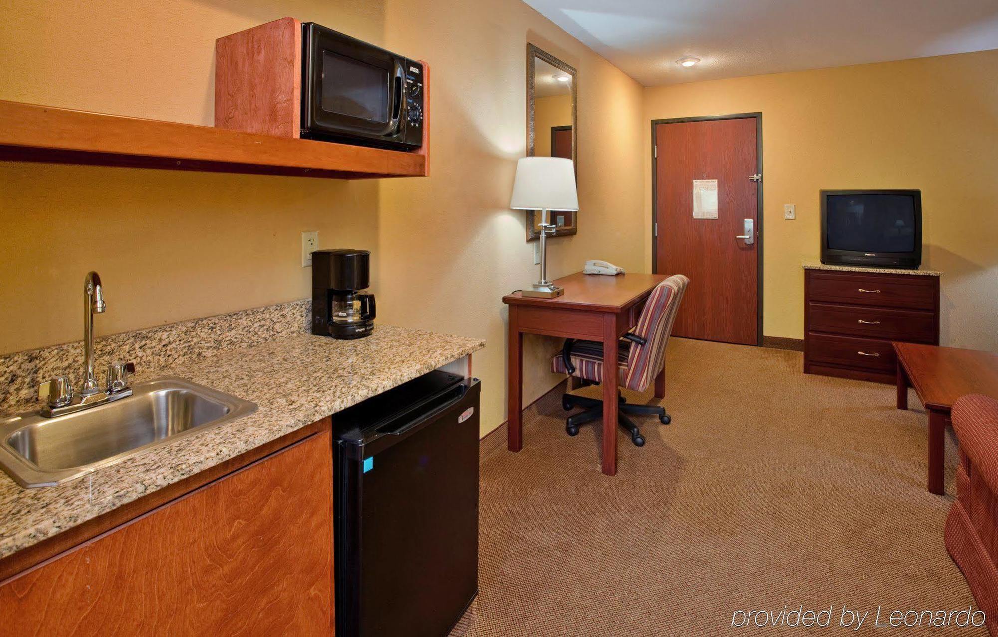 Holiday Inn Express Hotel & Suites Maryville By Ihg Oda fotoğraf